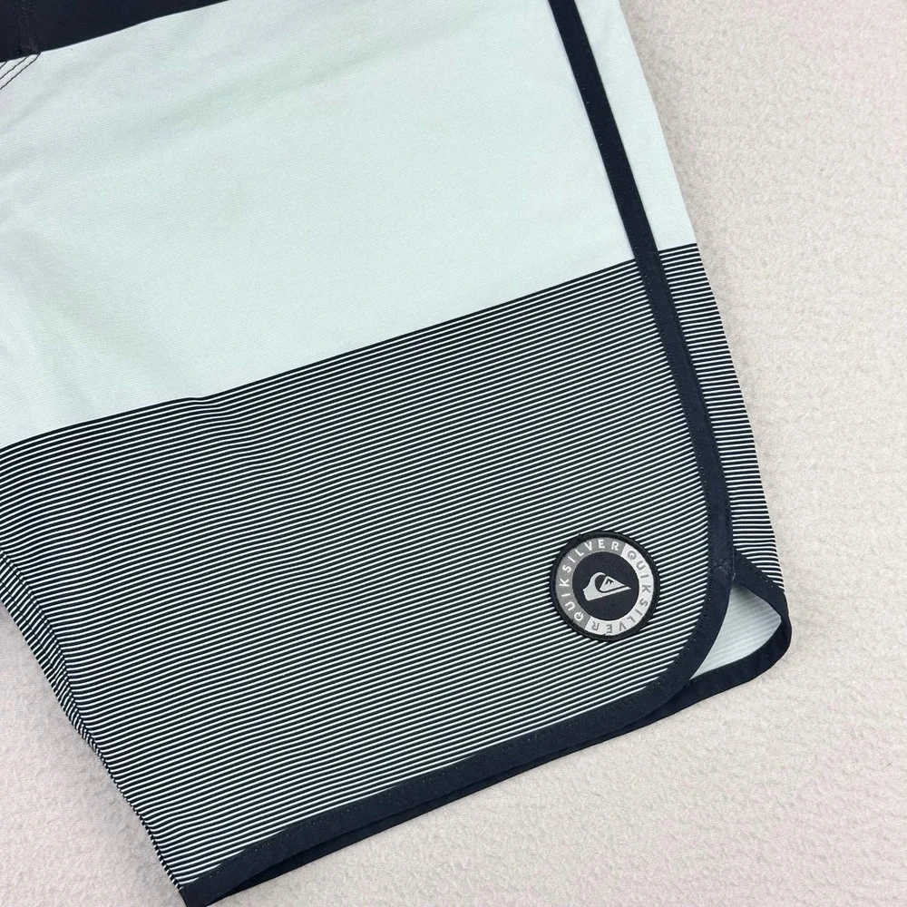 Quiksilver gently pre